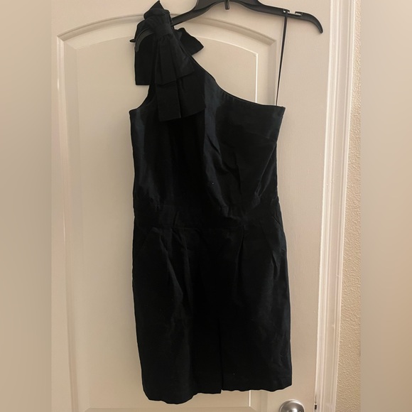 One shoulder Romper with bow on the shoulder - Picture 3 of 3